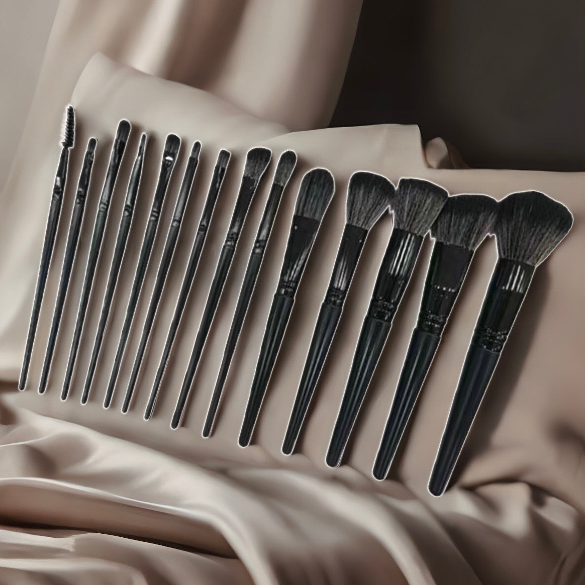 Set 14 pennelli make up ✨